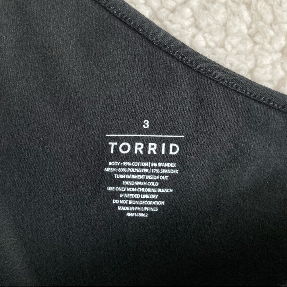 NWT Torrid Women's one shoulder sheer mesh sleeve black top, Sz 3X - Picture 9 of 14